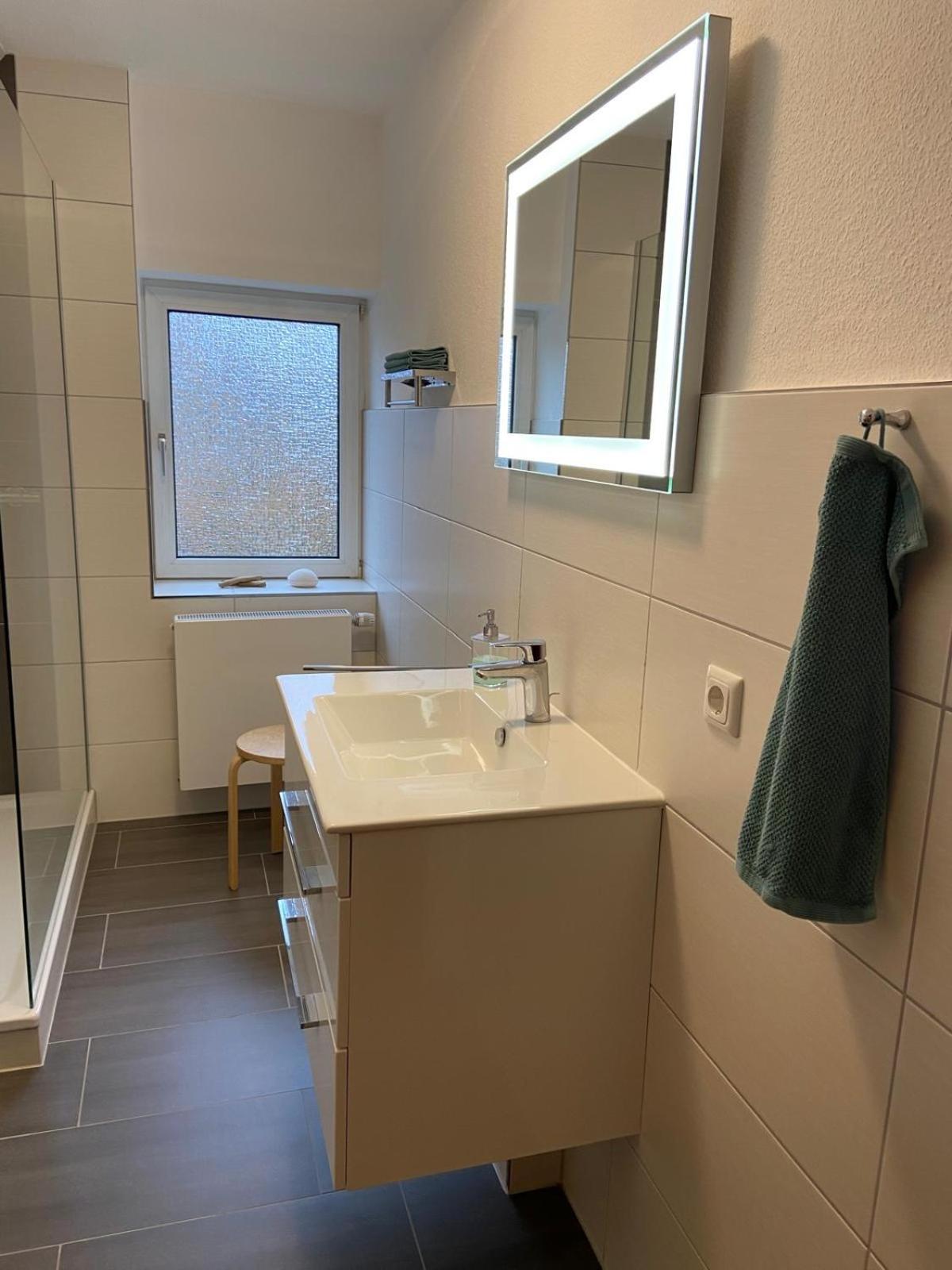 Feddersen Living Grosse Ferienwohnung - Garten - Terrasse - Smart Tv - Netflix Brunsbuttel Exteriör bild